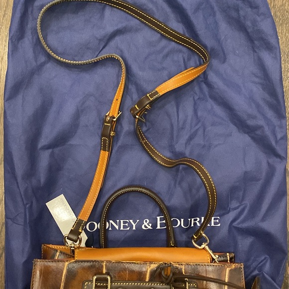 Vintage Dooney and Bourke crocodile print bag - Picture 10 of 13